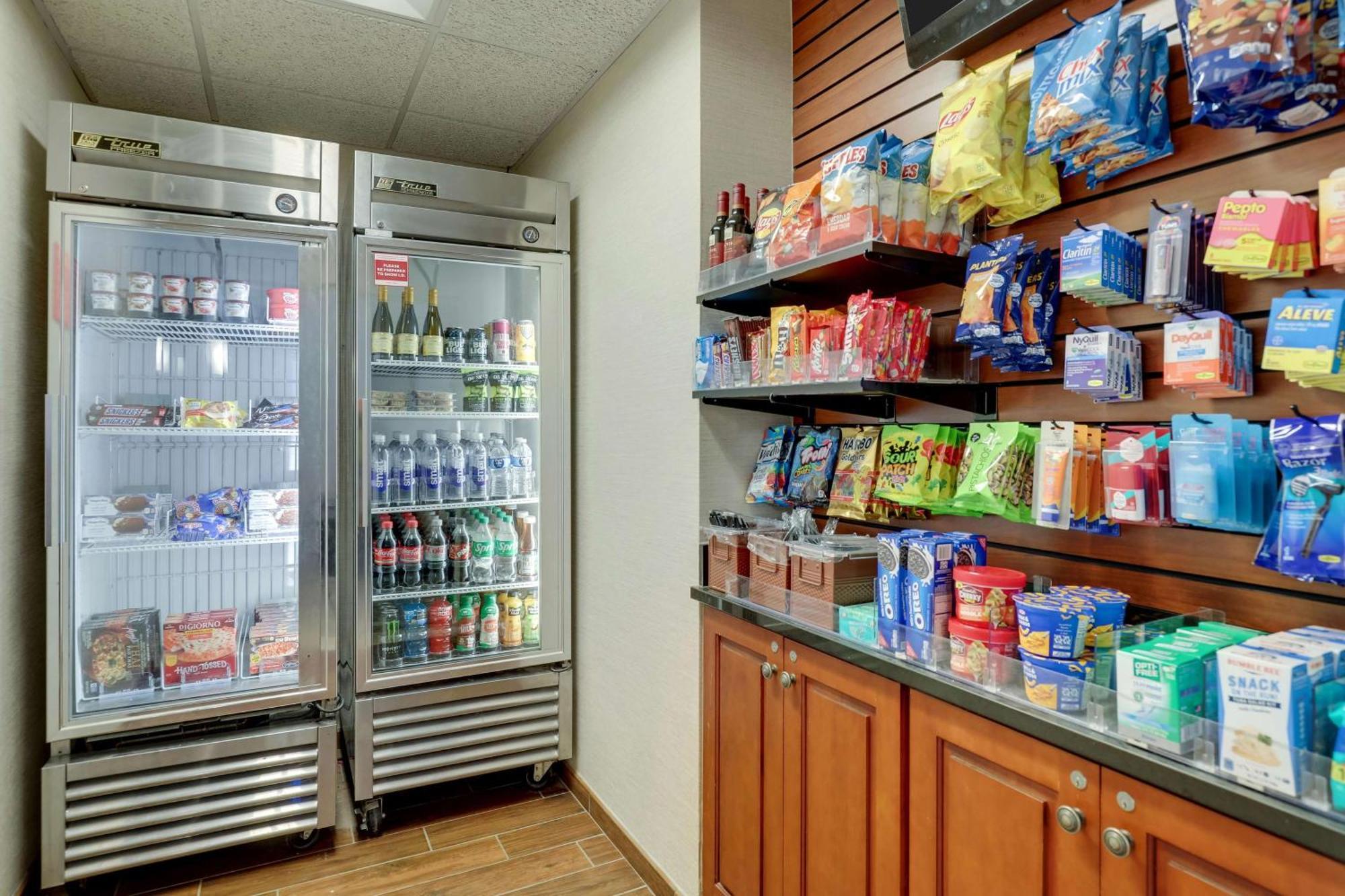 Drury Inn & Suites Charlotte University Place Luaran gambar