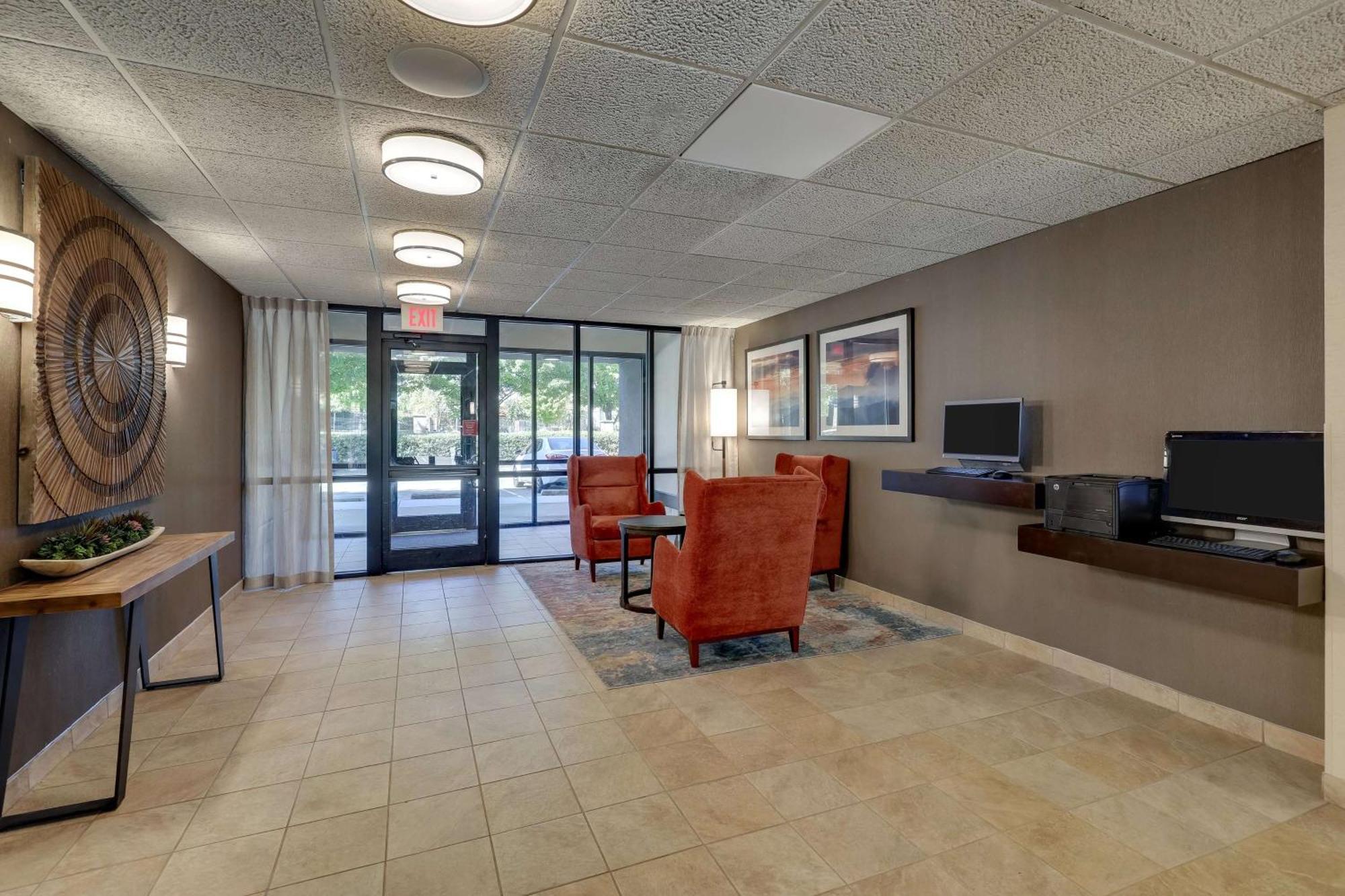 Drury Inn & Suites Charlotte University Place Luaran gambar