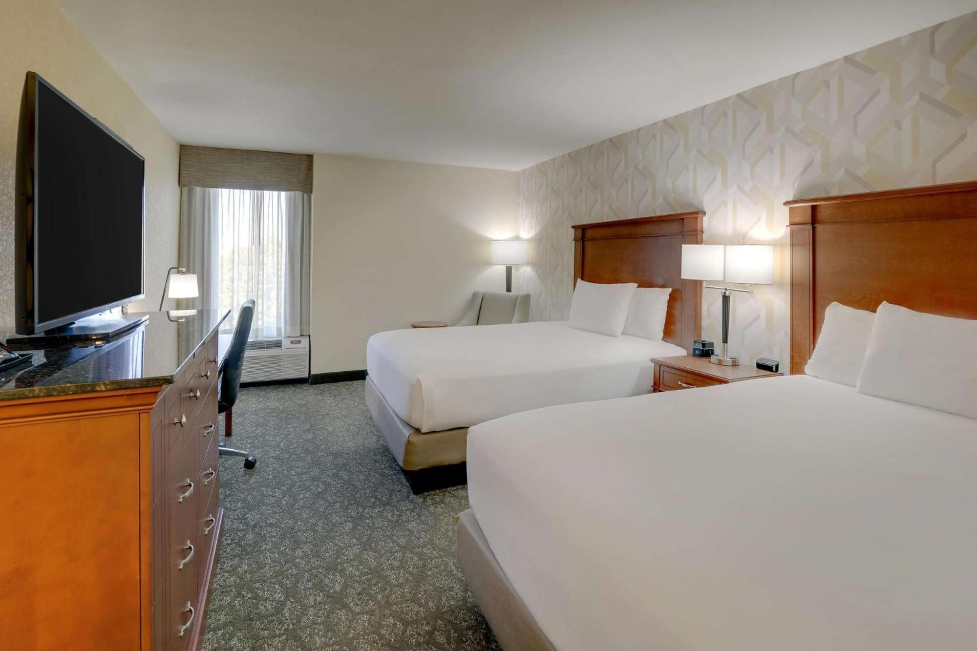 Drury Inn & Suites Charlotte University Place Luaran gambar