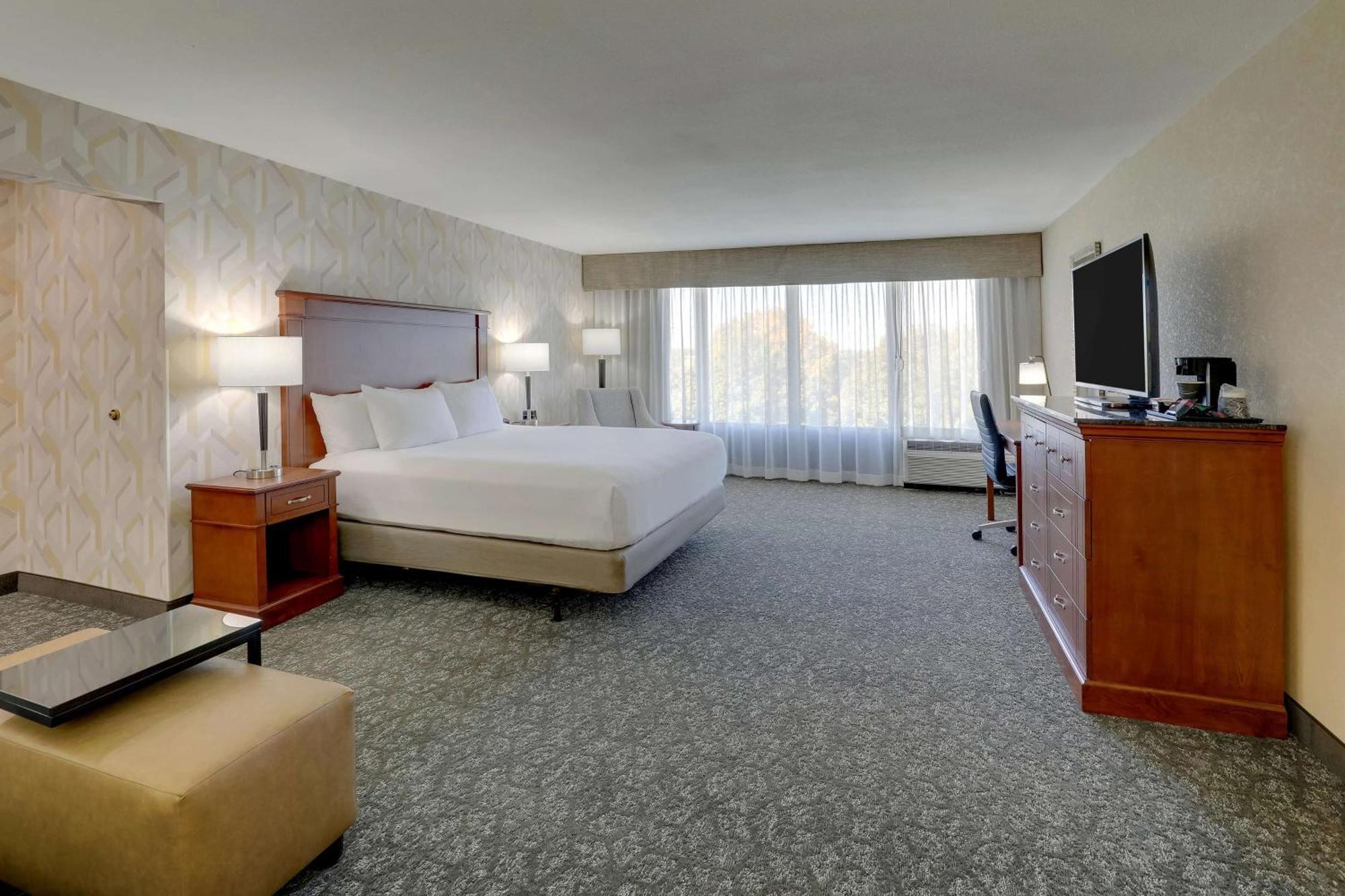 Drury Inn & Suites Charlotte University Place Luaran gambar