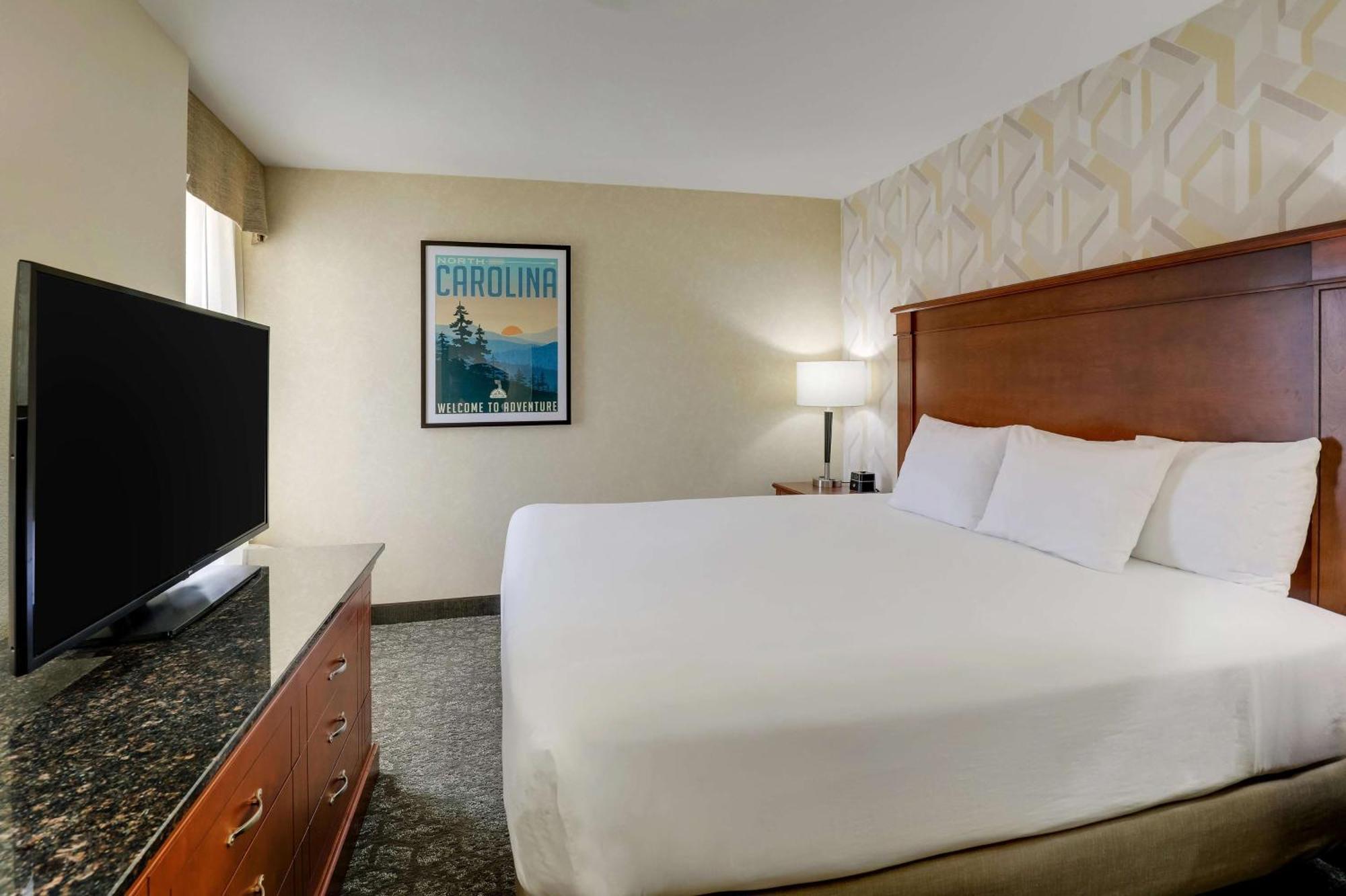 Drury Inn & Suites Charlotte University Place Luaran gambar