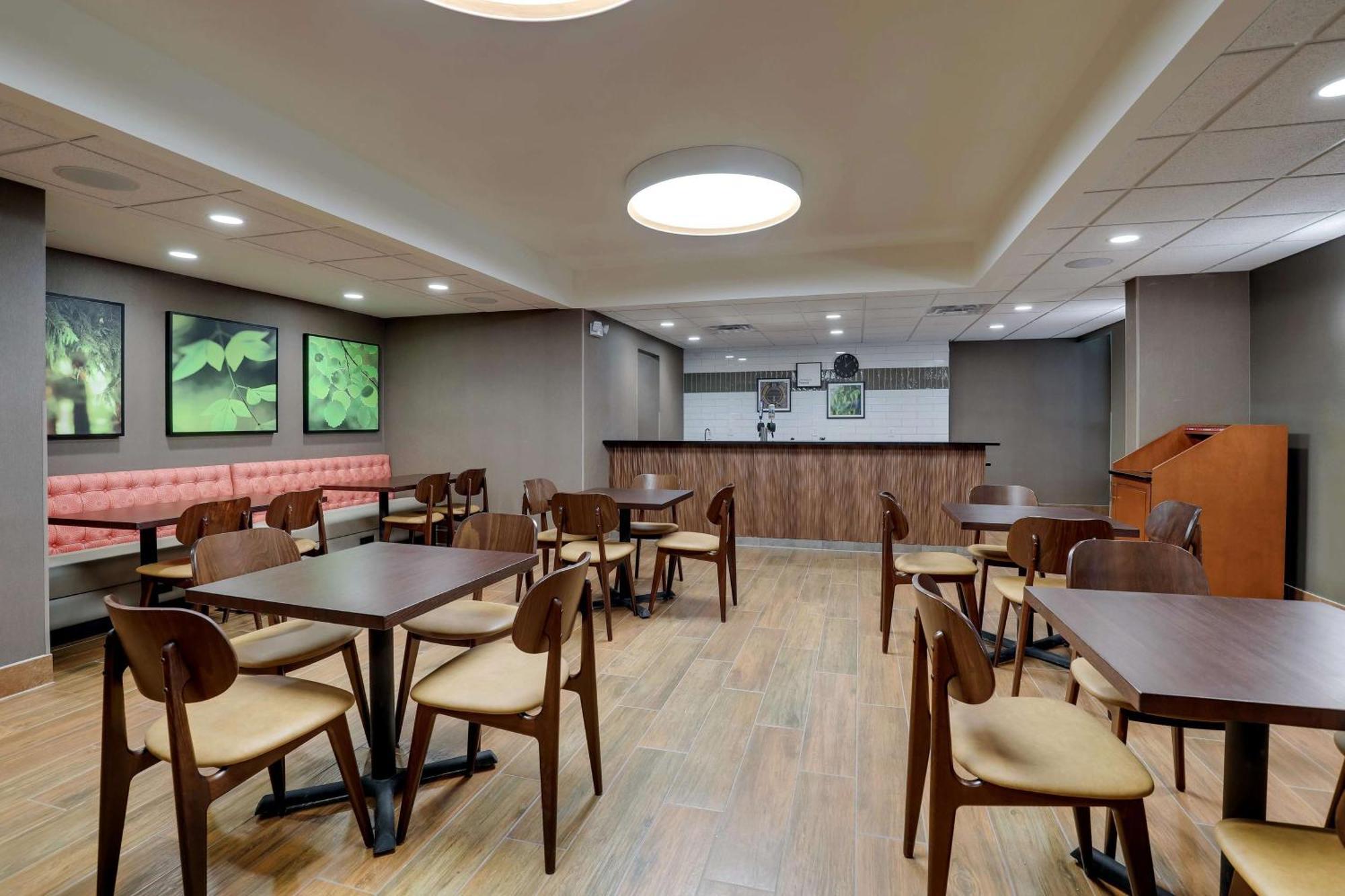 Drury Inn & Suites Charlotte University Place Luaran gambar