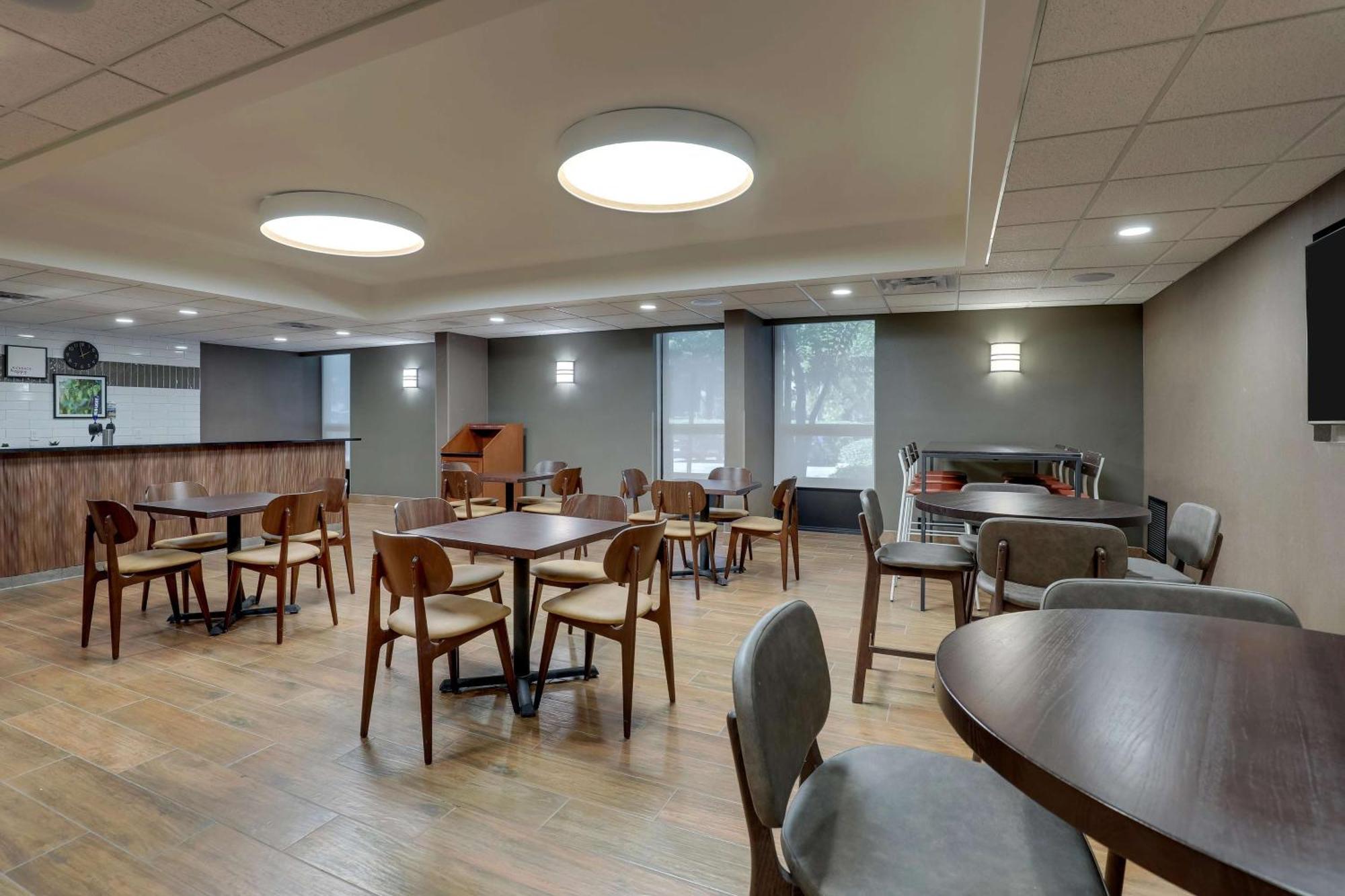 Drury Inn & Suites Charlotte University Place Luaran gambar