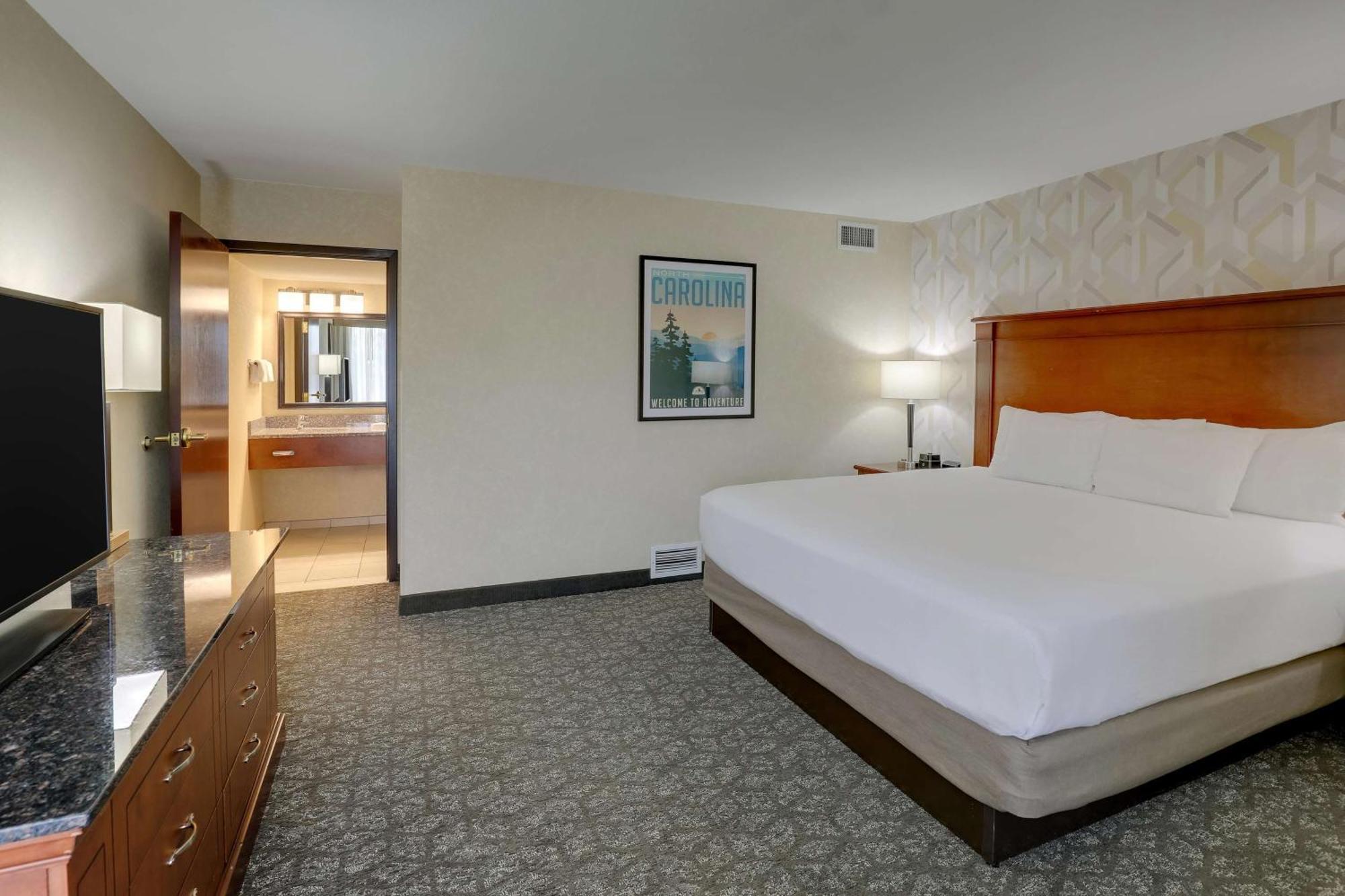 Drury Inn & Suites Charlotte University Place Luaran gambar
