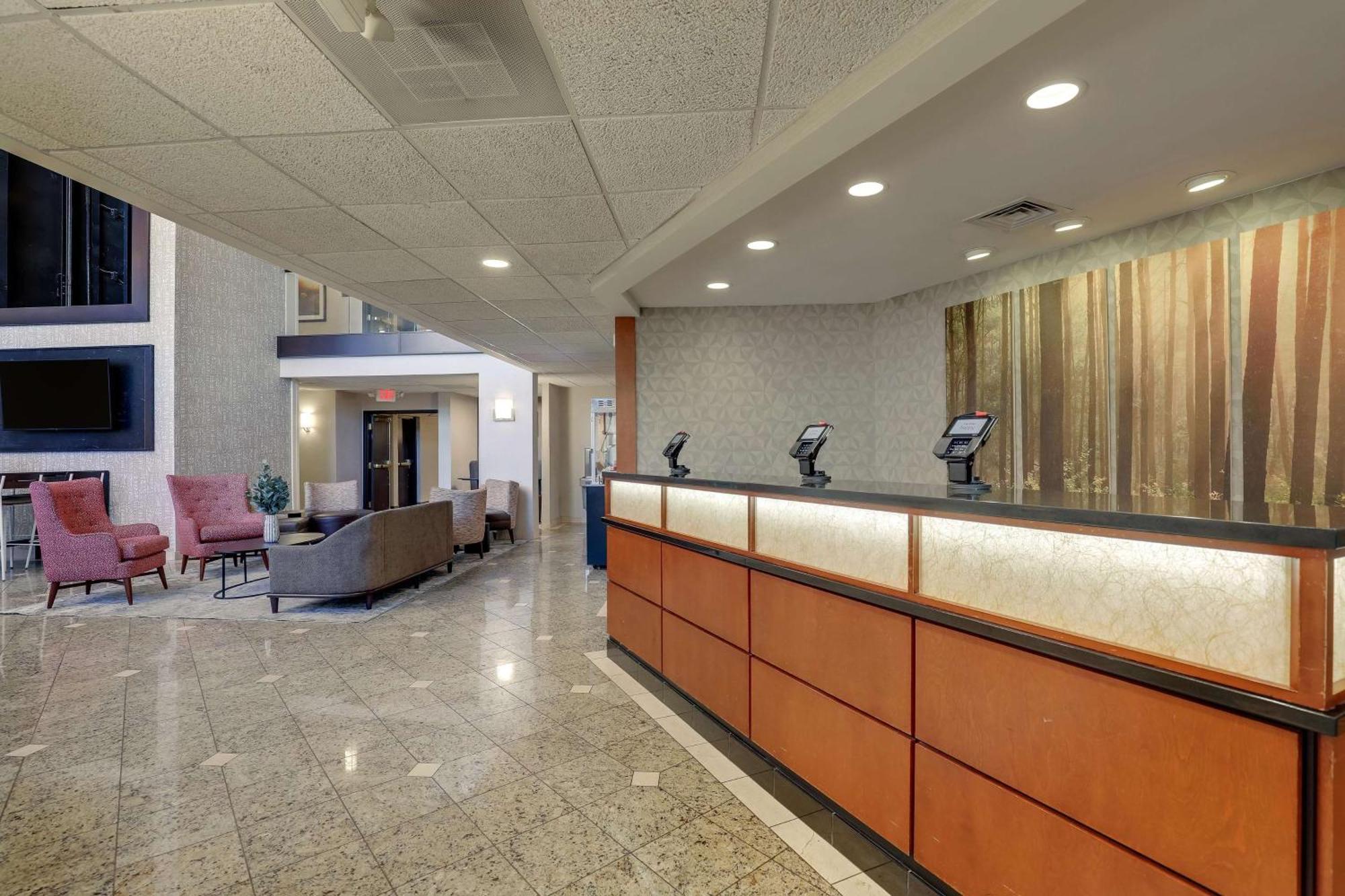 Drury Inn & Suites Charlotte University Place Luaran gambar